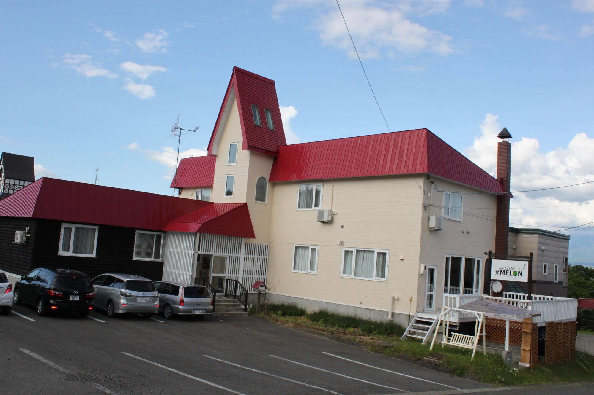 Petit Hotel Melon Nakafurano Eksteriør bilde