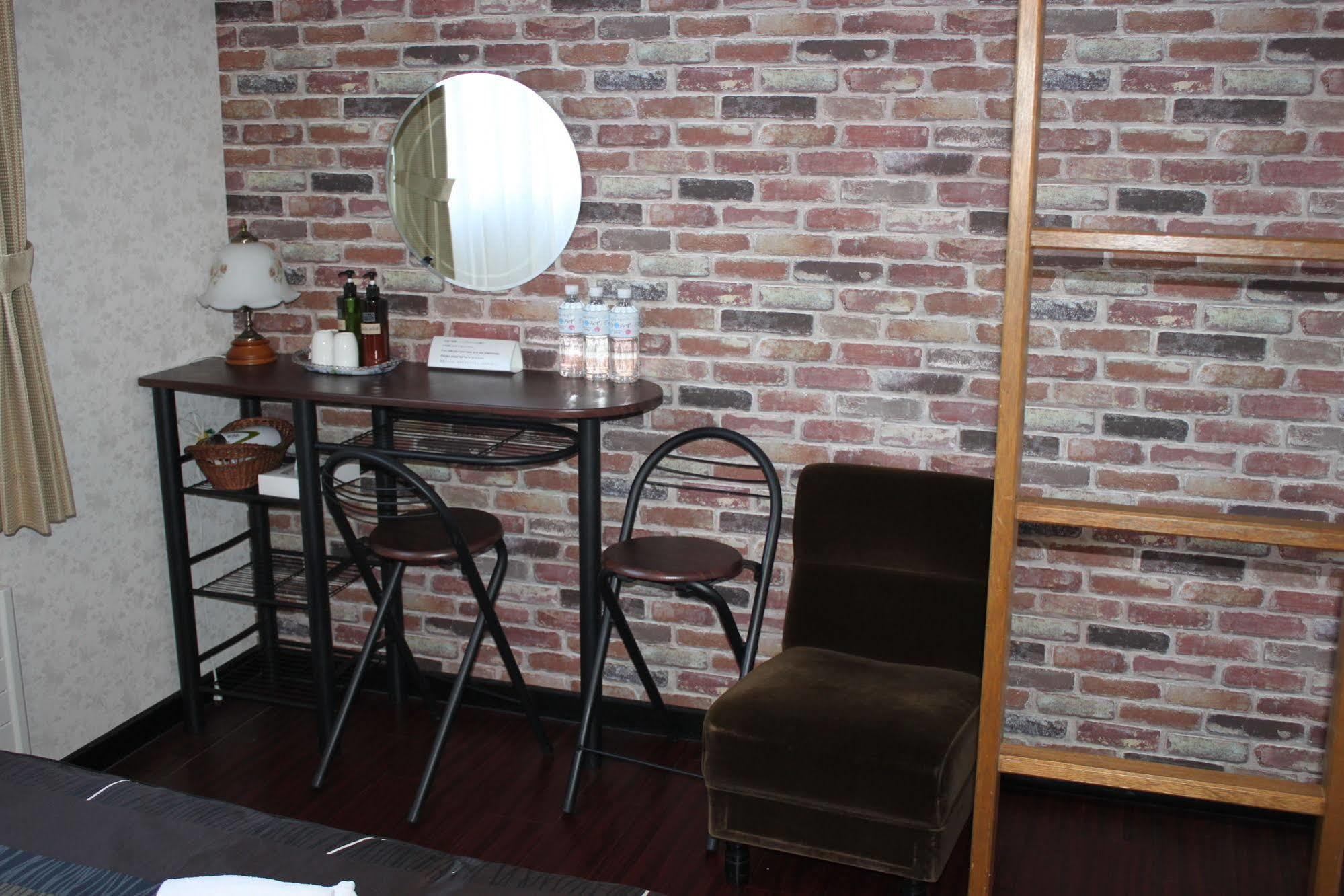 Petit Hotel Melon Nakafurano Eksteriør bilde